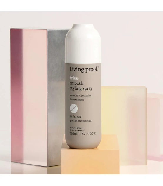 Living Proof Frizz Smooth Styling Spray 200ml  | Celini.nl